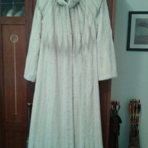 Exquisitely Soft, Full Length Sheared Ivory Mink Coat, Size 6 - 8